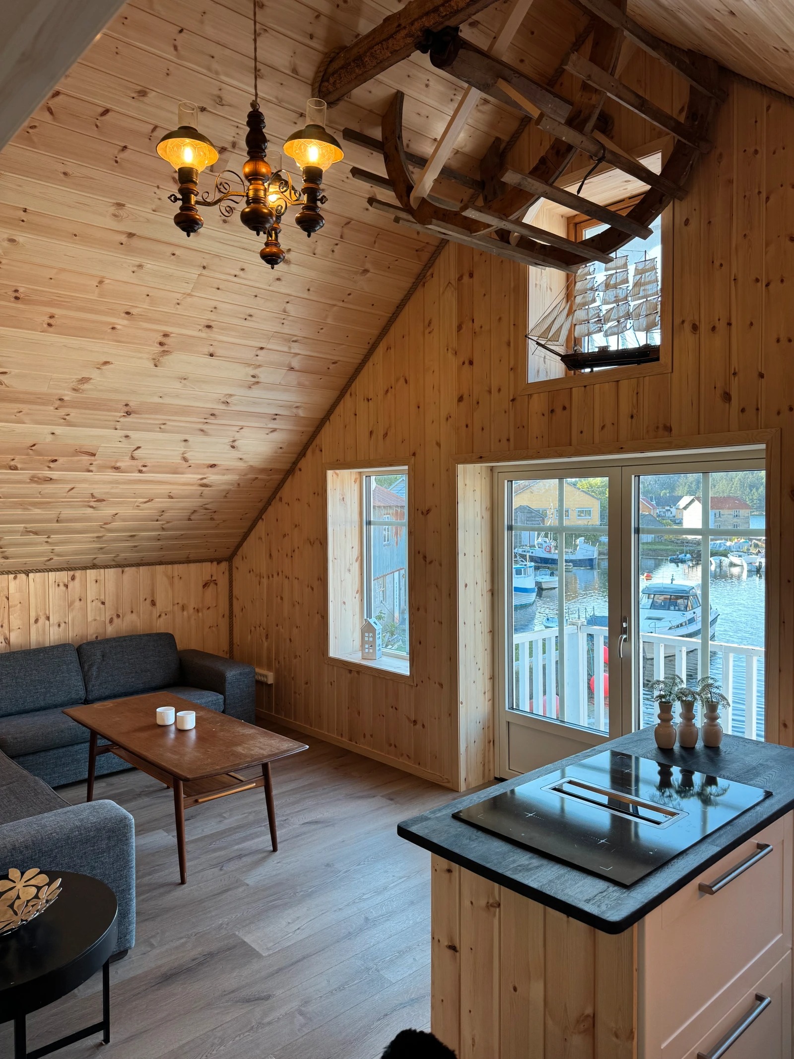 Stuen og kjøkkenøy